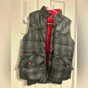 NWOT- Cruel girl size small puffer jacket red liner- gray/black shell